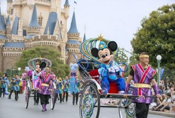 東京ディズニーランドの七夕グリーティング　(c)Disney