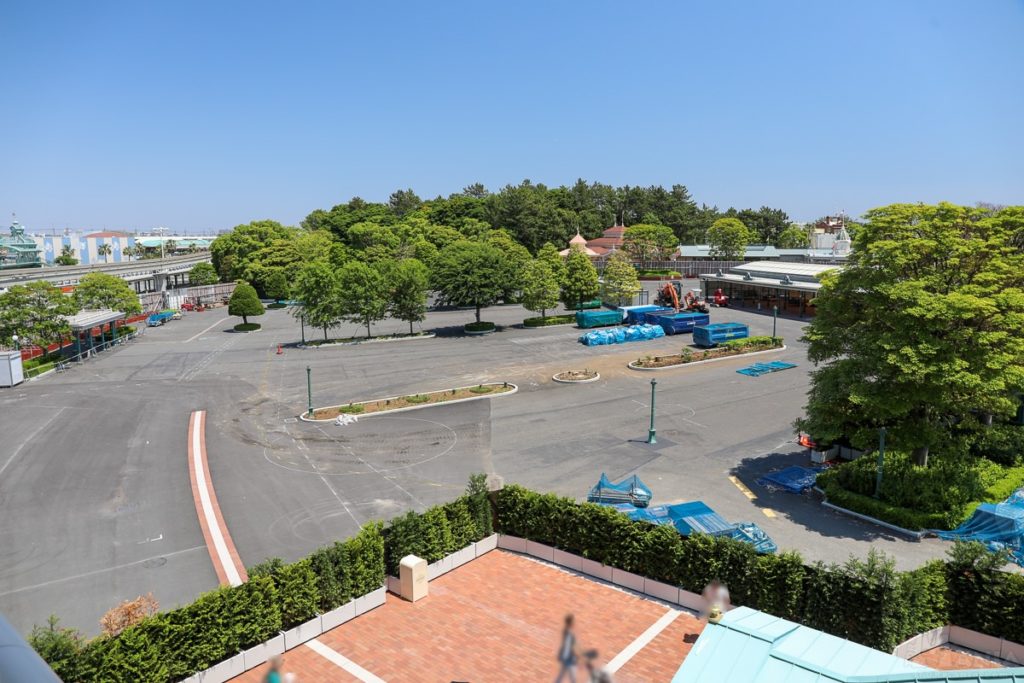 Tdl エントランス の工事エリア変更 自動券売機や立体駐車場も7月から稼働へ 旧エントランスは完全撤去 ディズニーリゾートまにあ